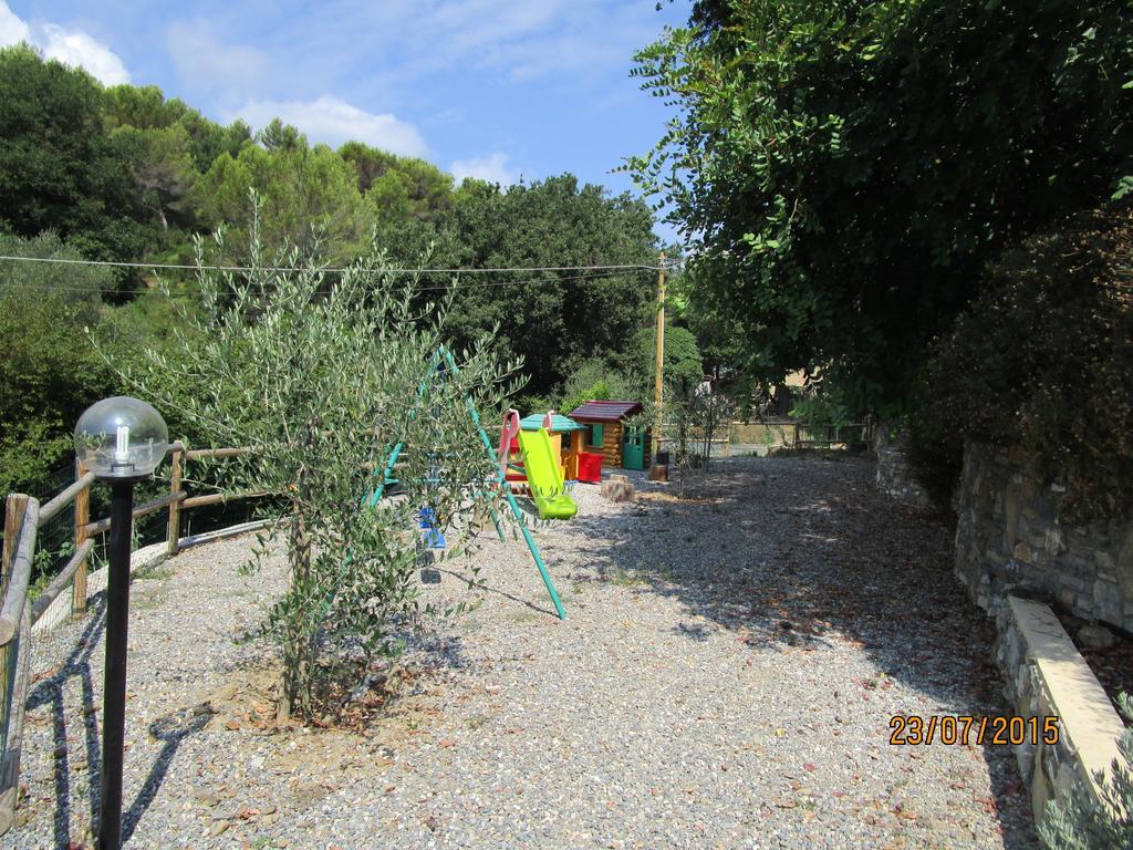Agriturismo Rio Castello Andora ภายนอก รูปภาพ