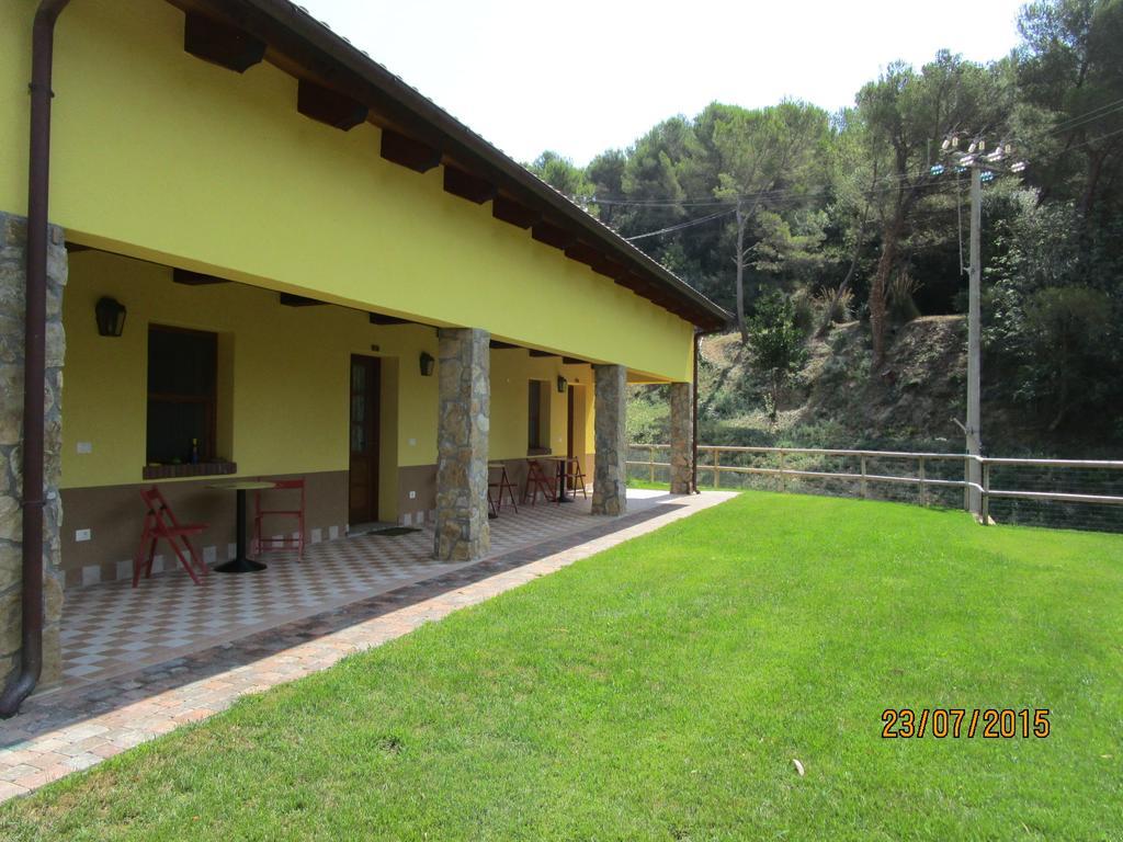 Agriturismo Rio Castello Andora ภายนอก รูปภาพ