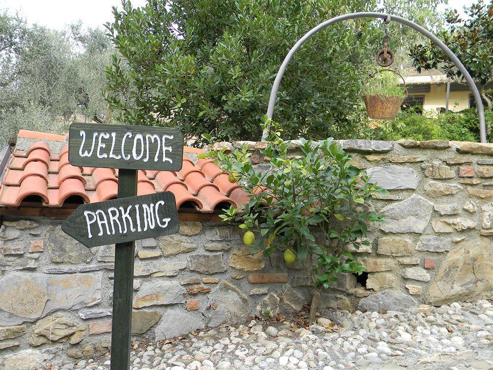 Agriturismo Rio Castello Andora ภายนอก รูปภาพ